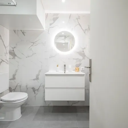 Le Gloria - Hyper Centre - Proche - Wifi Appartement *